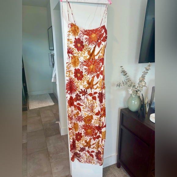 Reformation Frankie Silk Dress - Picture 6 of 9